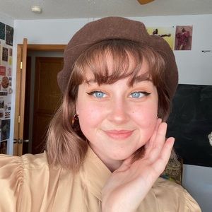 Meet your Posher, Kelsey